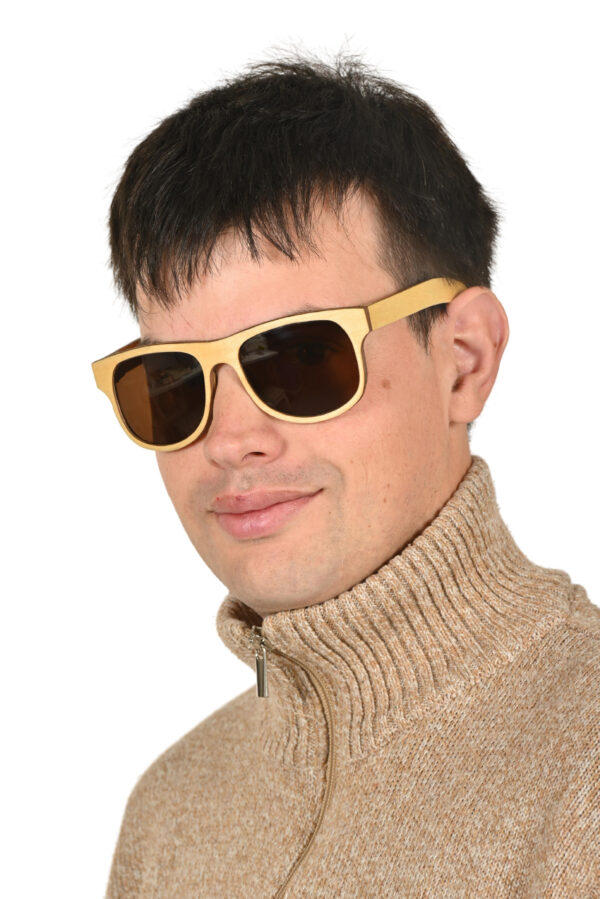 Okviri klasičnih lesenih očal